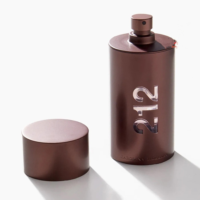 ادکلن مردانه 212 کارولینا هرا حجم 100میل_ارسال به سراسر ایران_تخفیف ویژه_به همراه لیست قیمت_فروشگاه اینترنتی آرایشی بهداشتی آزارو در شیراز