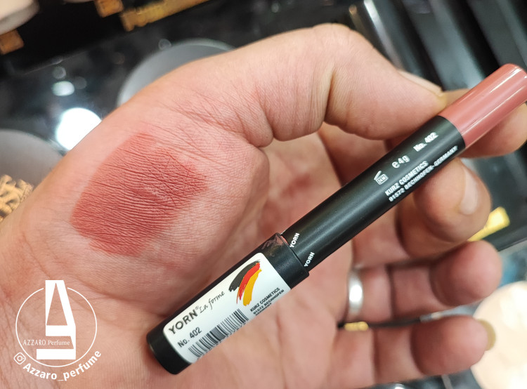 رژ لب مدادی یورن YORN شماره 402-فروشگاه اینترنتی آرایشی و بهداشتی آزارو در شیراز
