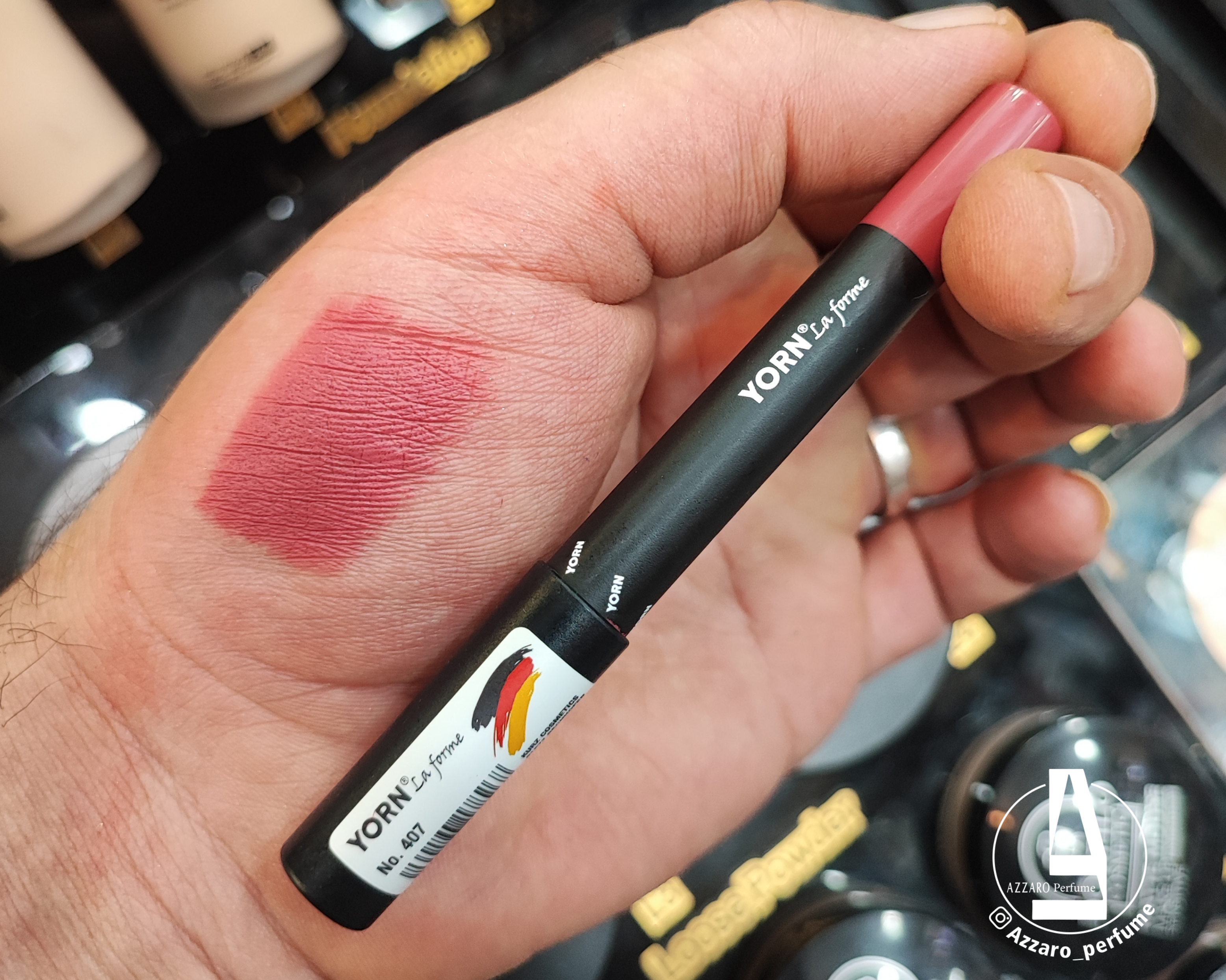 رژ لب مدادی یورن YORN شماره 407-فروشگاه اینترنتی آرایشی و بهداشتی آزارو در شیراز